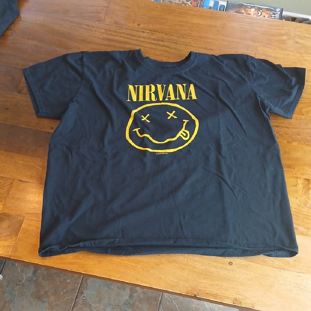 NIRVANA Black and Yellow Smiley Face Short Sleeve Tee